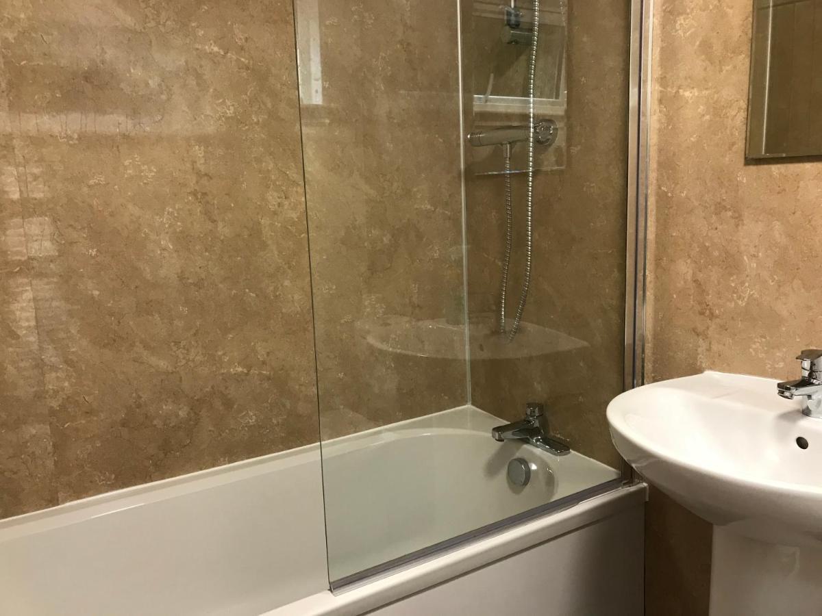 Appin, Beautiful Lochside Apartment With Balcony Fort William Luaran gambar