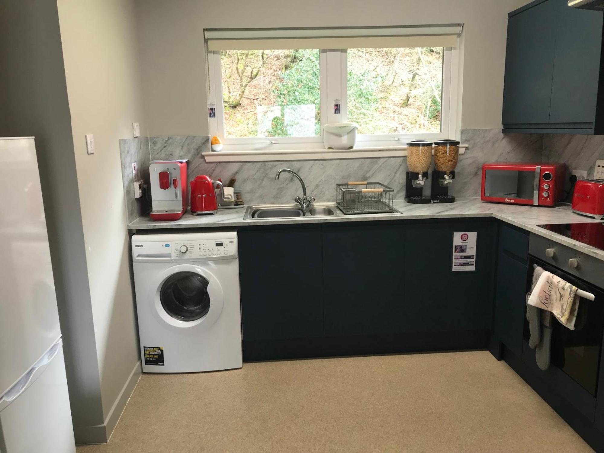 Appin, Beautiful Lochside Apartment With Balcony Fort William Luaran gambar